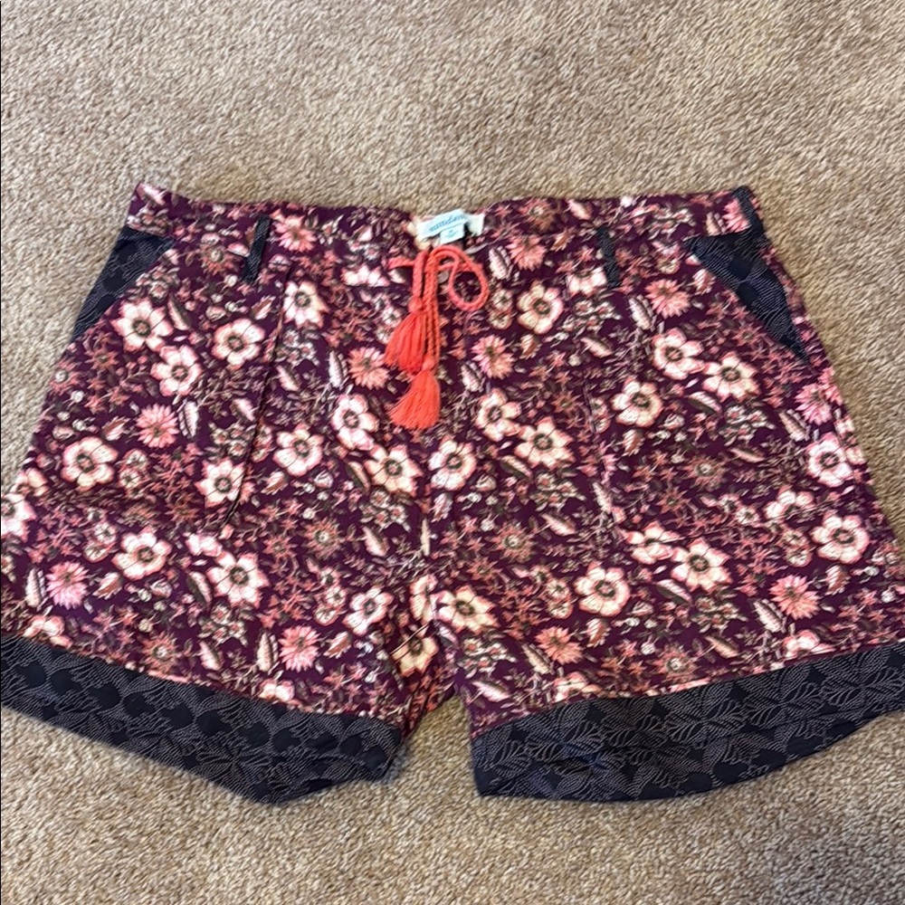 Sundance Floral Patterned Shorts with Red Drawstring